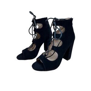 NWOB KOI Footwear Black Lace Up Chunky Heels US 6/ UK 4